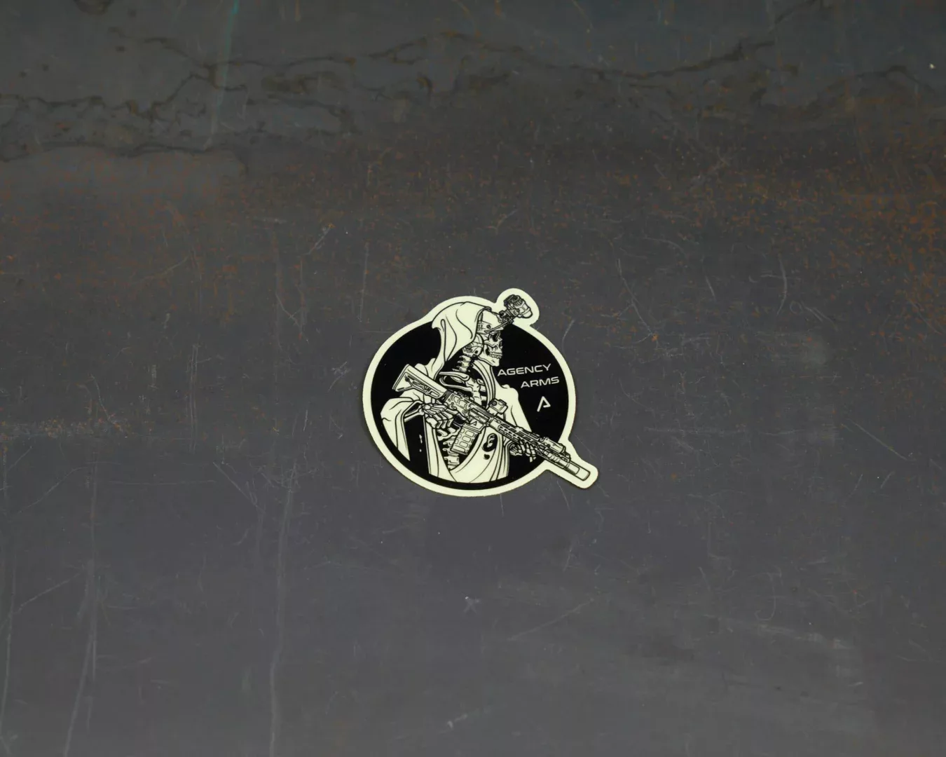 agency-arms-classified-reaper-sticker-phosphorescent-dition-limit-e image 1