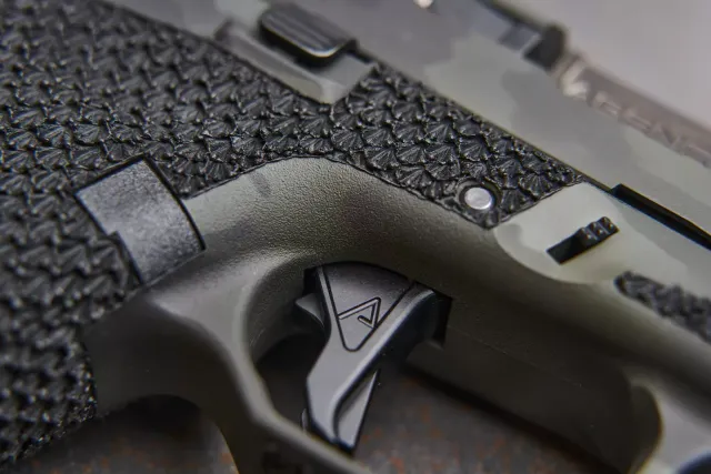 agency-arms-d-tente-ajust-e-main-glock-service-armurier-custom image 1