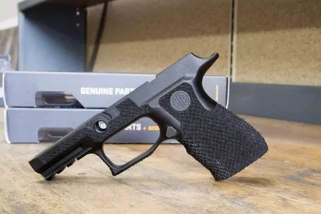 agency-arms-sig-p320-x-compact-grip-module-poign-e-medium image 1