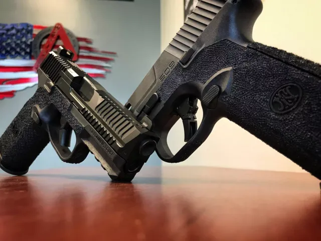 agency-arms-frame-work-fn509-stippling-accelerator-cut image 1