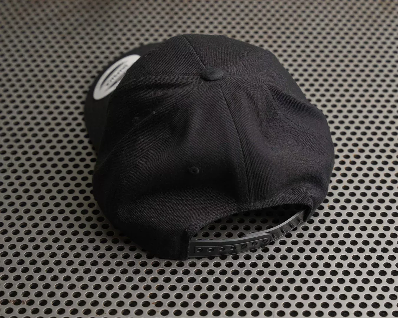 agency-arms-3d-logo-casquette-snapback-noire image 2