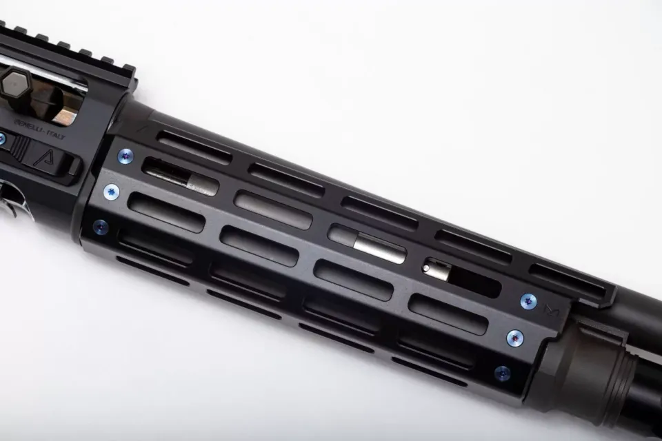 agency-arms-garde-main-m-lok-benelli-m4-aluminium-8-5 image 1
