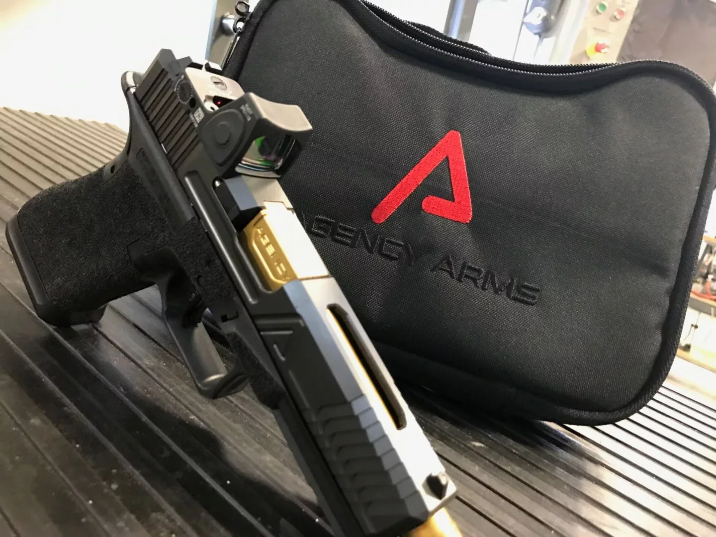 agency-arms-pistol-case-housse-pistolet-transport-noir image 2