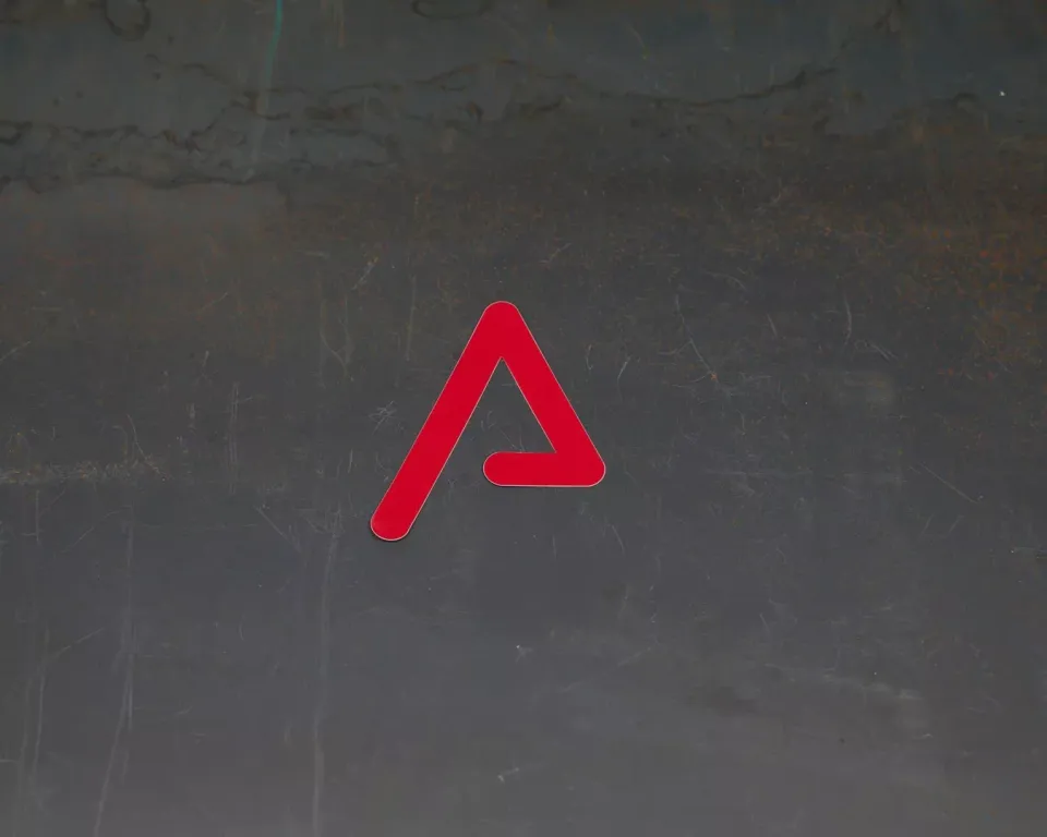 agency-arms-logo-sticker-autocollant-vinyle-rouge-3-7 image 1