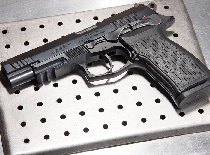 bersa-tpr9-t-pistolet-tir-sportif-noir-pr-cision image 4